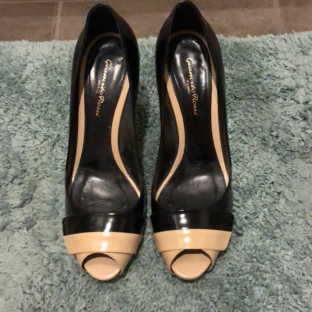 Gianvito Rossi Black and Cream Heels